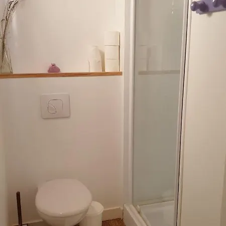 La Maison Pres Du Ruisseau Jaune Panzió Fenioux (Deux-Sevres)